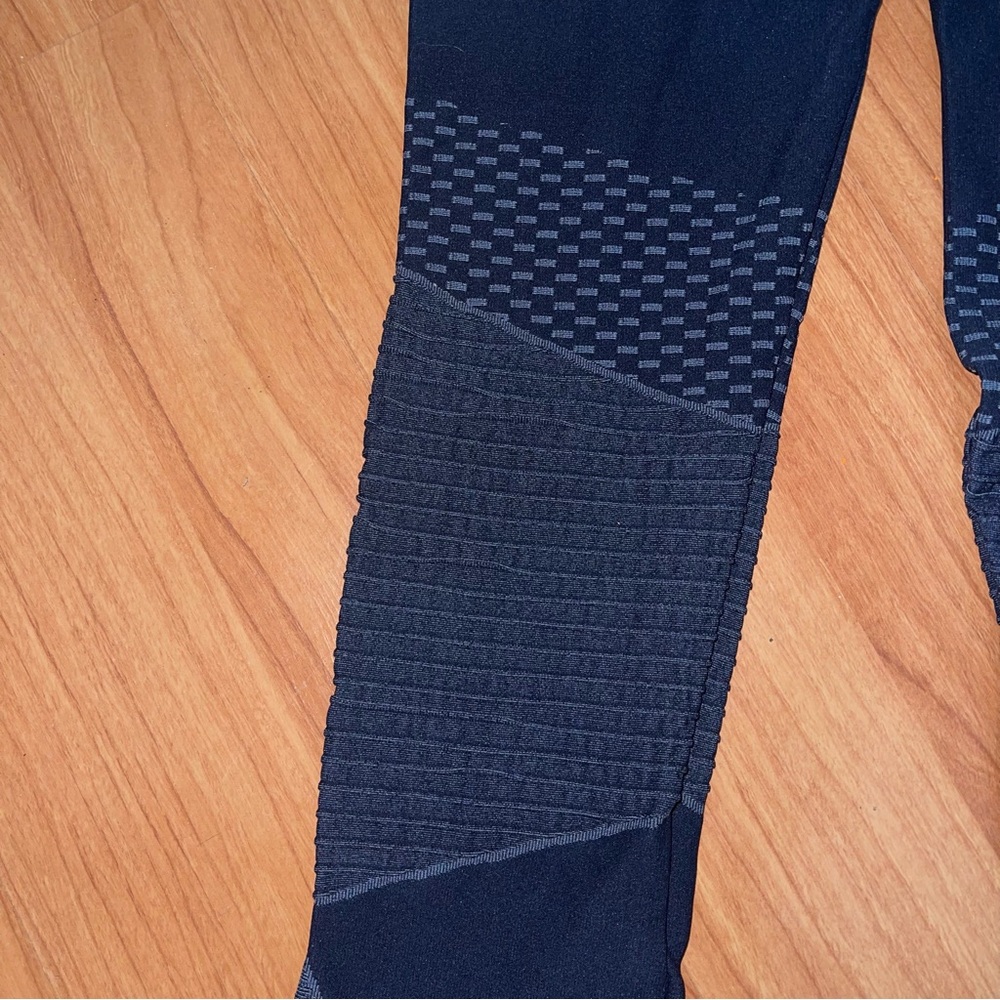Spanx Indigo Sky Blue Seamless Moto Leggings Large NWT High Waisted Compression - Picture 9 of 11
